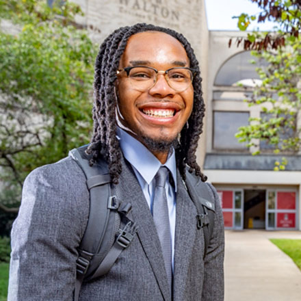 Portrait of Devonte Daniel